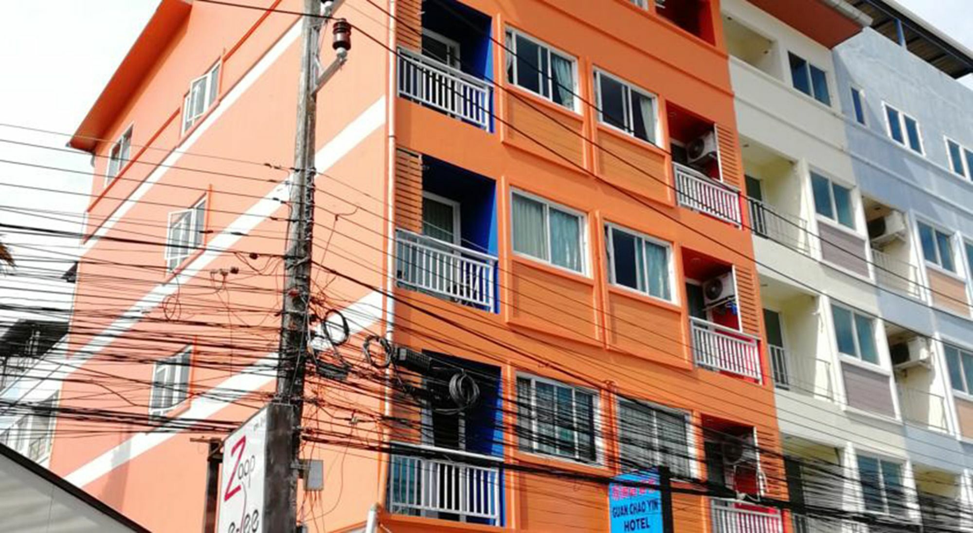 Guan Chao Yin Hotel Patong Екстер'єр фото